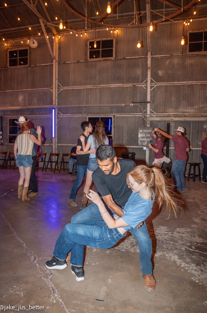 Country swing dance moment, October 2024